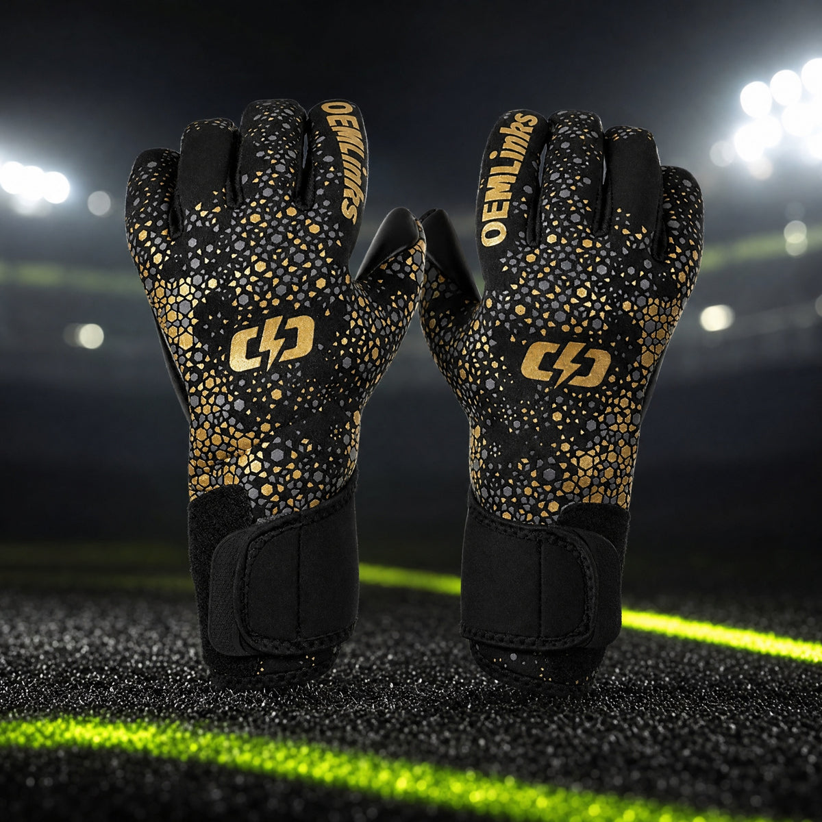 Loogdeel Goalkeeper Gloves — Eleven Squad professional product photo
